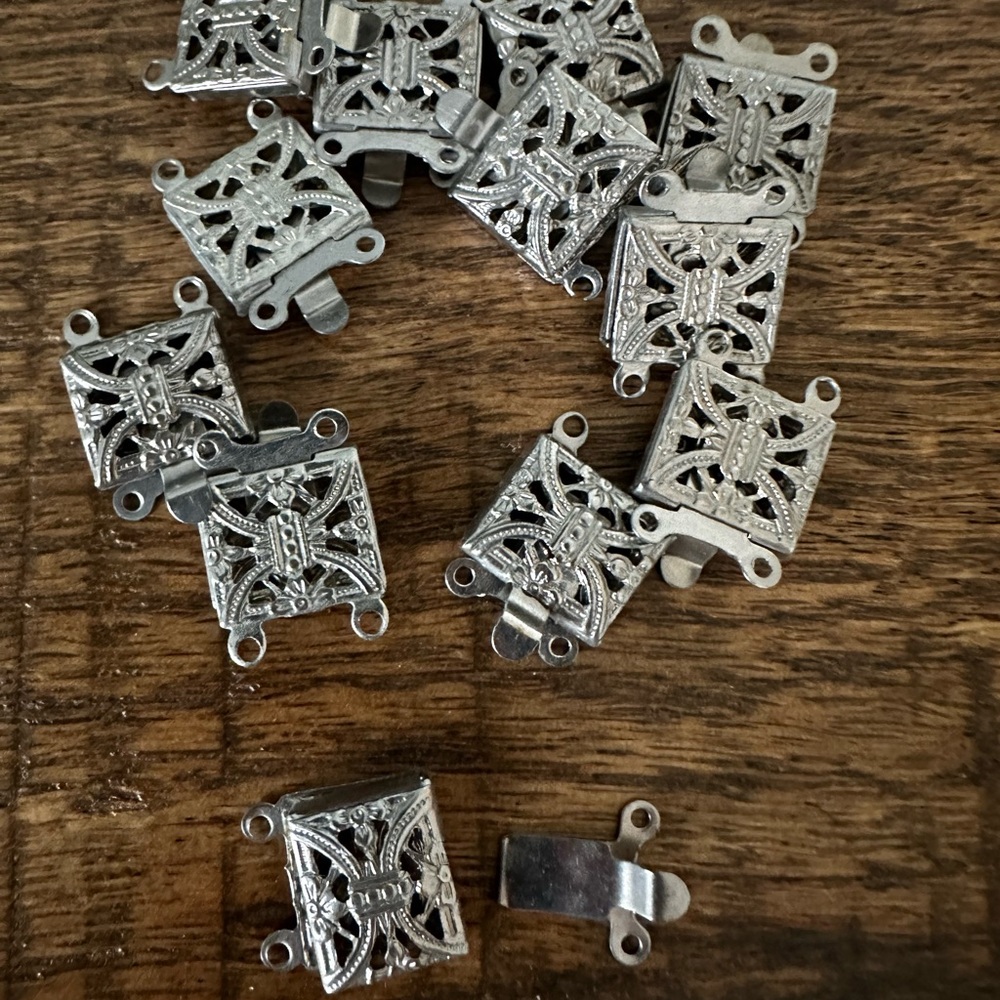 New Vintage Style Filigree Square Box Clasps in Silver Tone - 12 Pieces